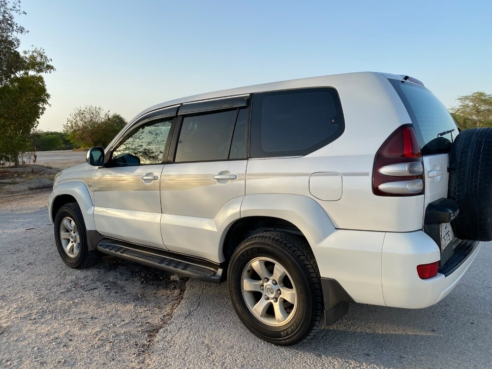 pradoo 2003 model with sunroof - 1