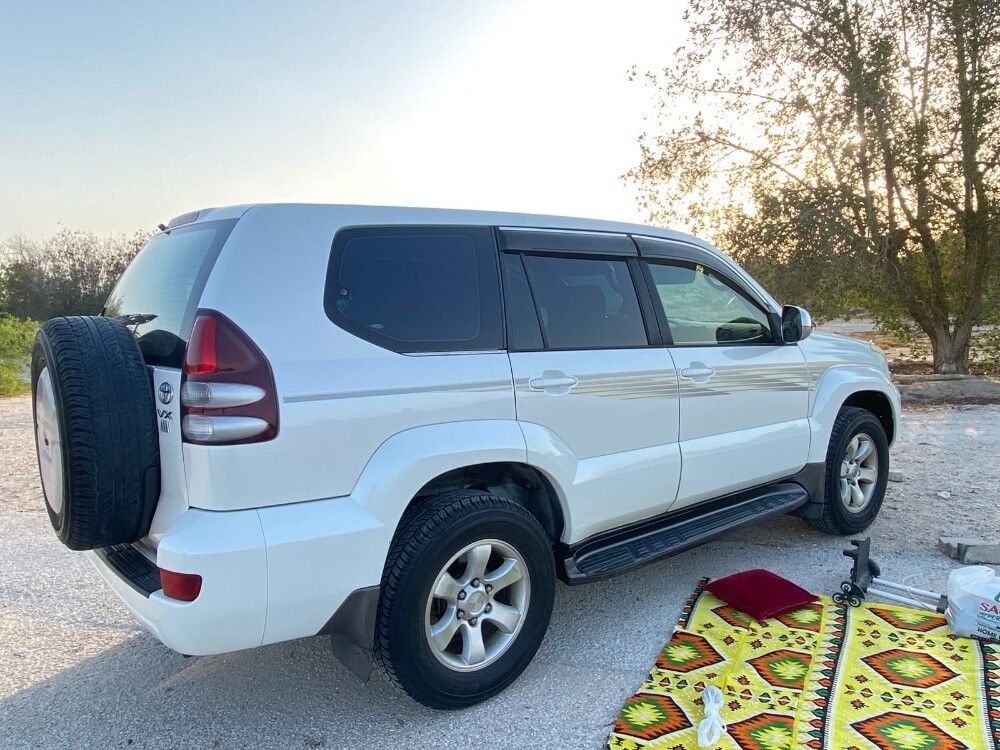 pradoo 2003 model with sunroof - 4