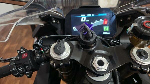 BMW S1000rr 2020 Low Mileage - 9