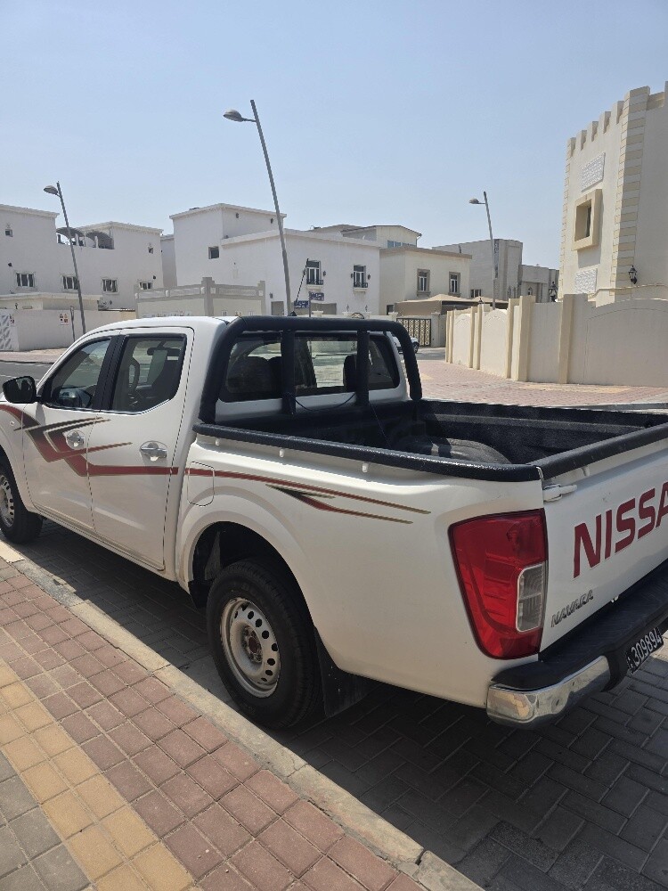 Nissan Navara SE - 2