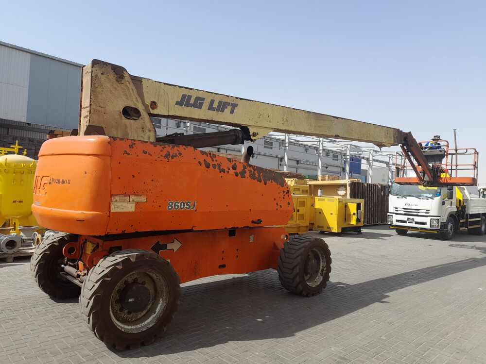 Man Lift Cherry Picker 28 Mtr - 4