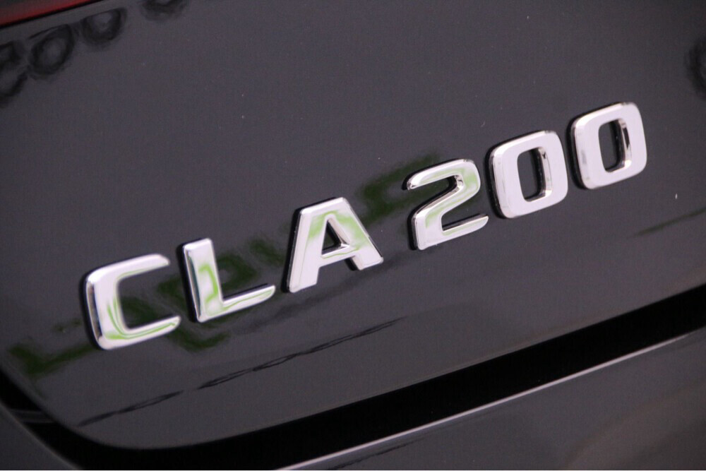 mercedes-benz cla 200 black  - 8