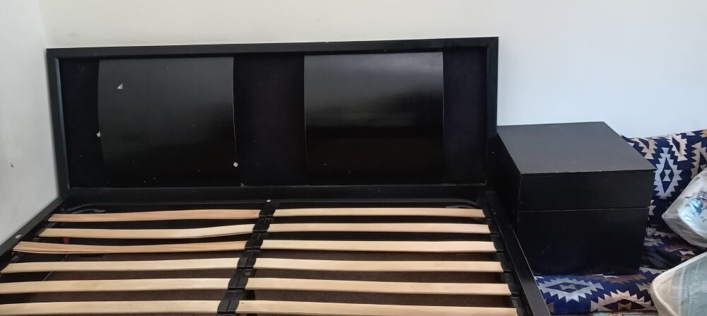bed whit mattress - 1