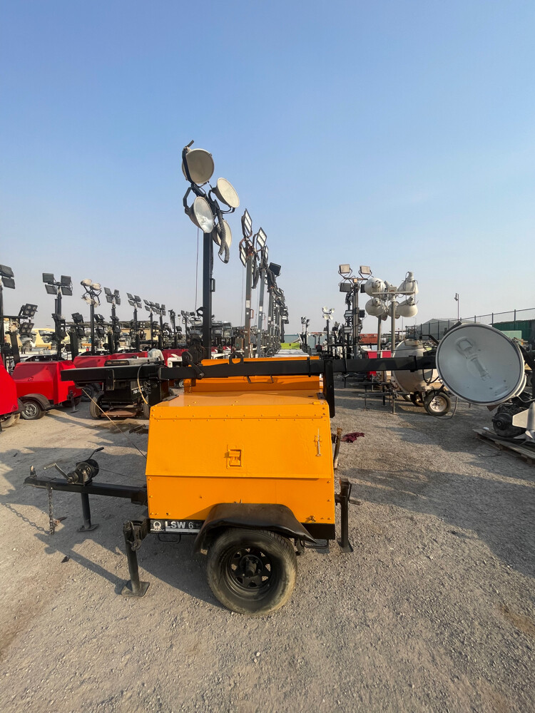 Used Tower Light For Sale - 7