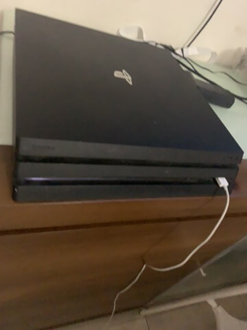 PlayStation 4Pro - 1