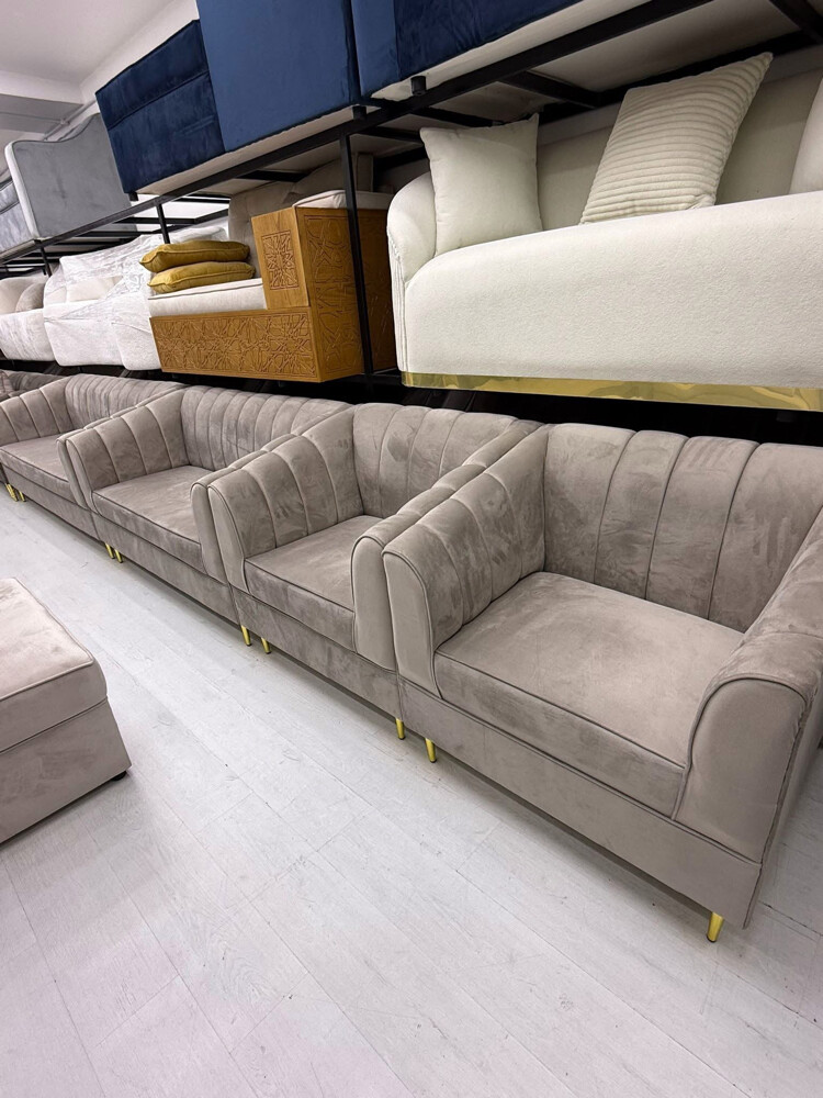 FOR SALE READYMADE SOFA - 3