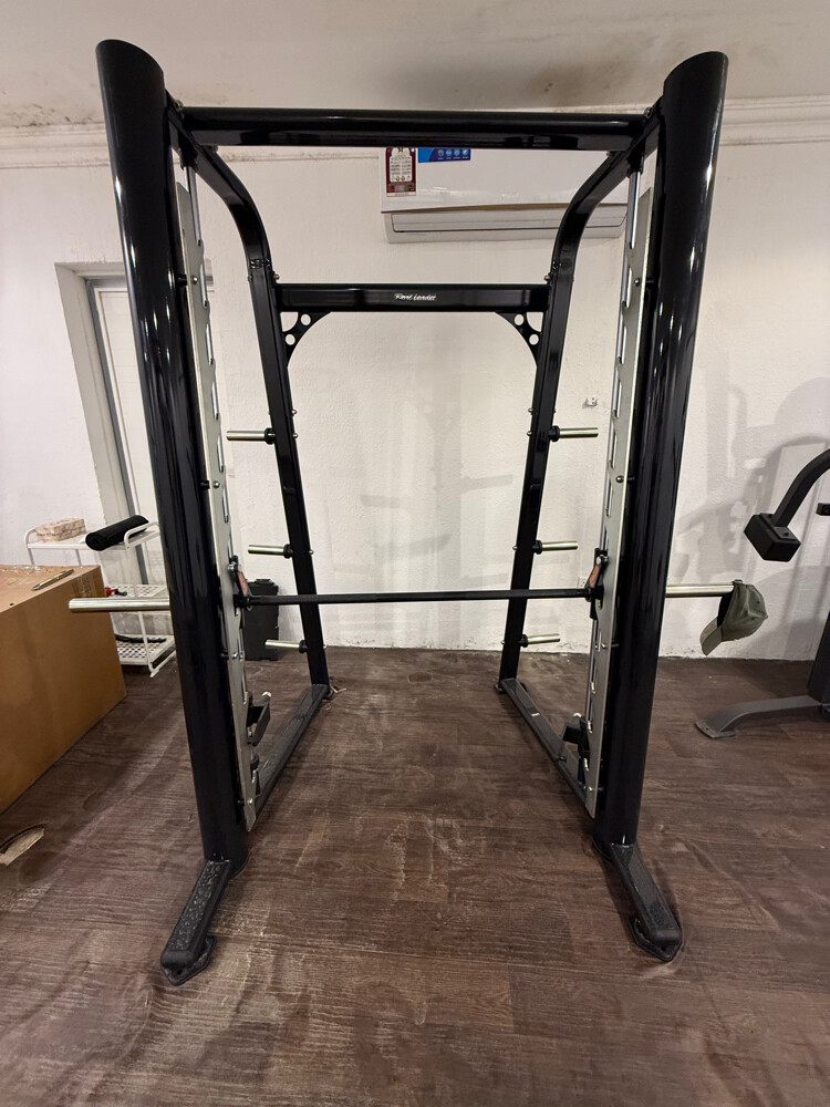 Realleader Smith Machine - 1