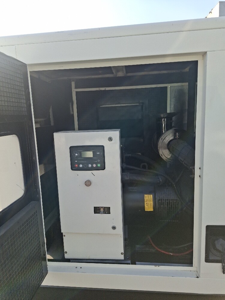 Perkins generator 150kva made in uk - 3