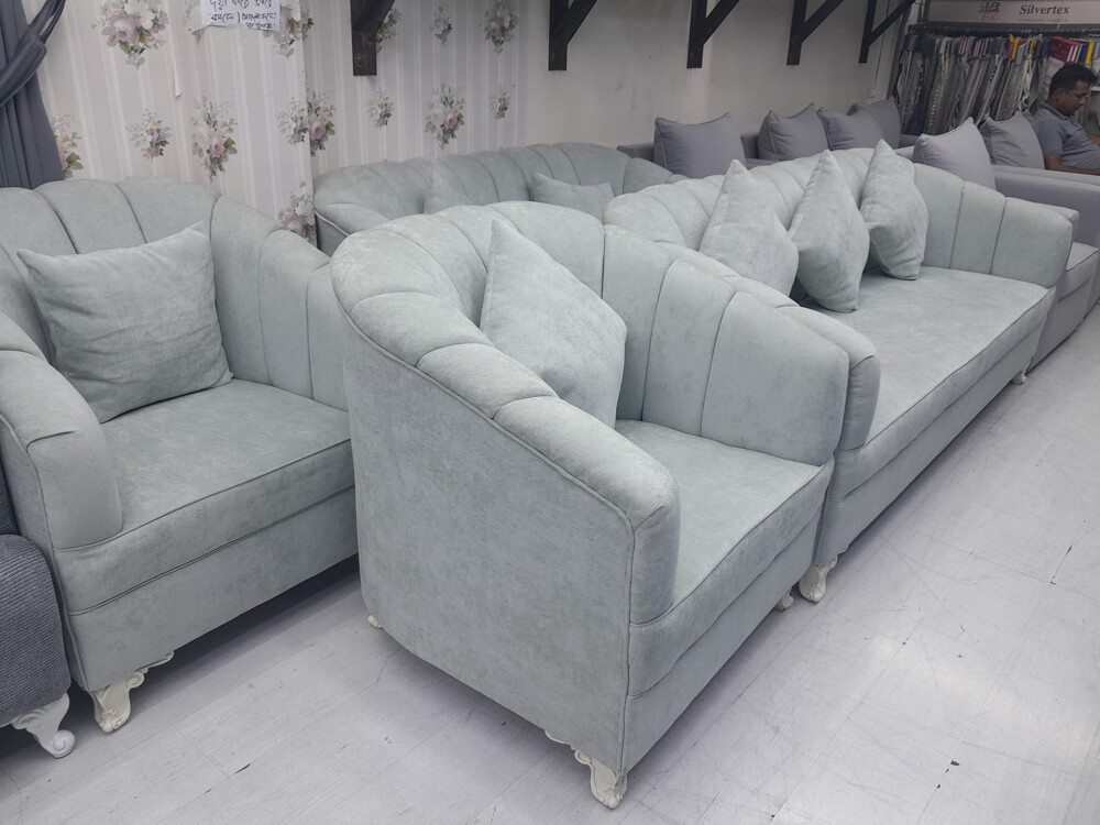 FOR SALE READYMADE SOFA - 2