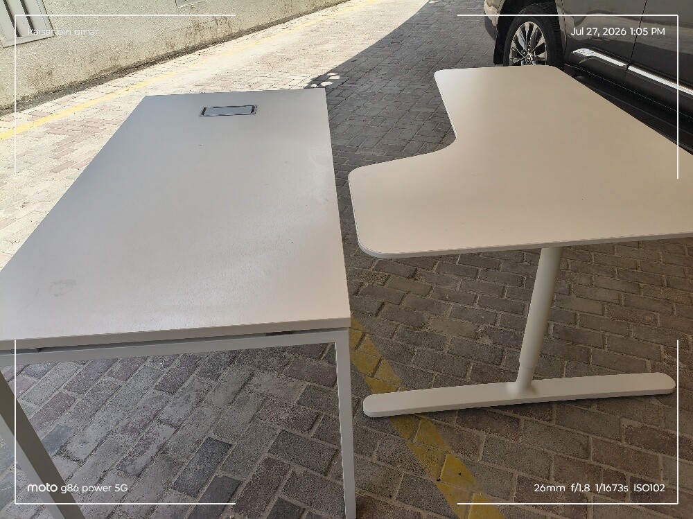 Modern Office / Meeting Desk with C - 1