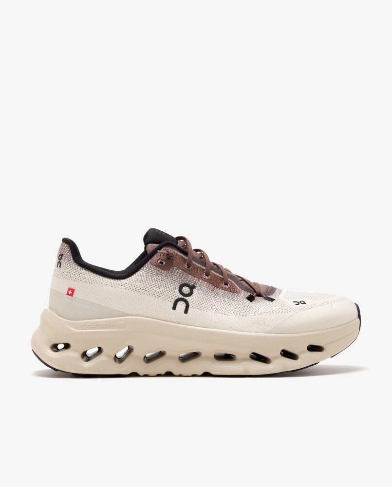 sports shoes - 3