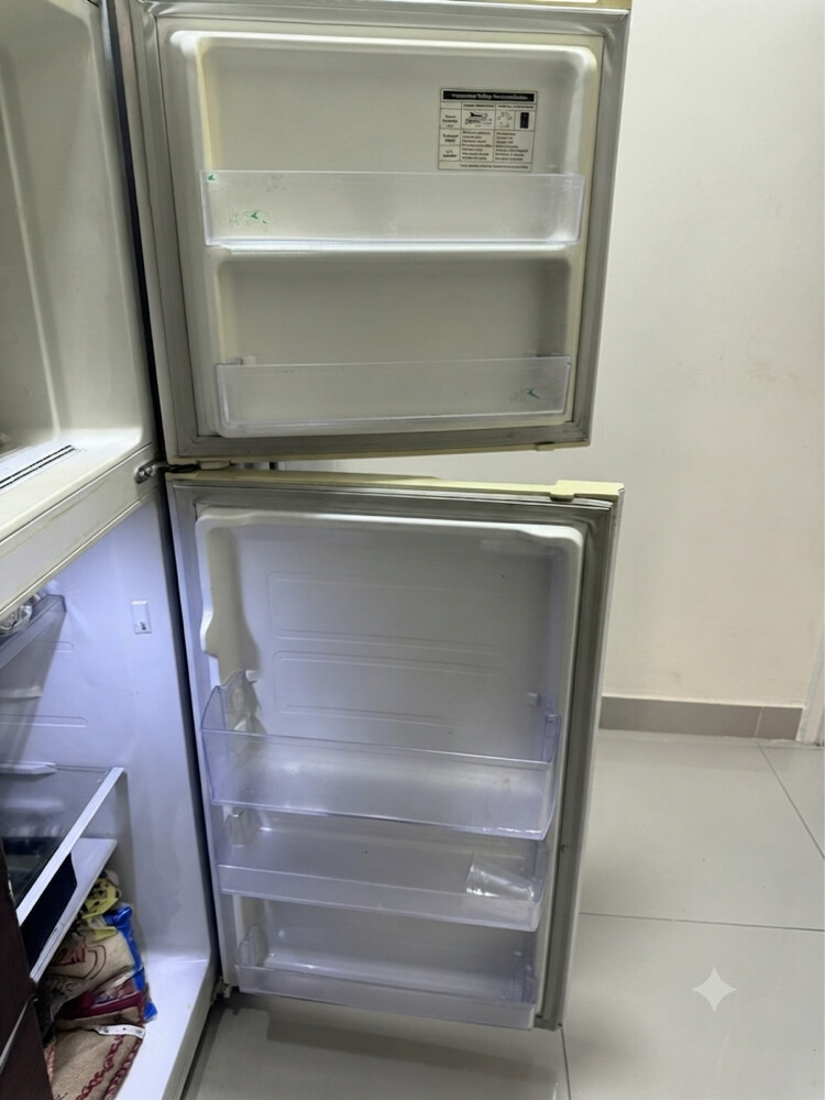 Samsung White Refrigerator - 3