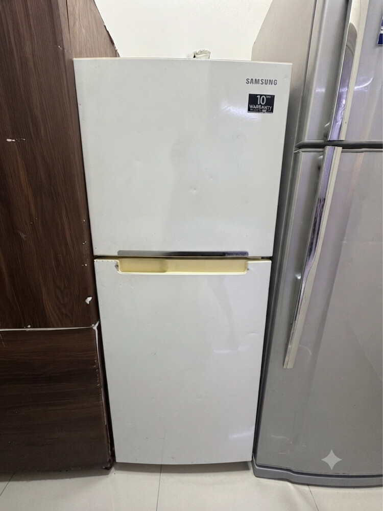 Samsung White Refrigerator - 1