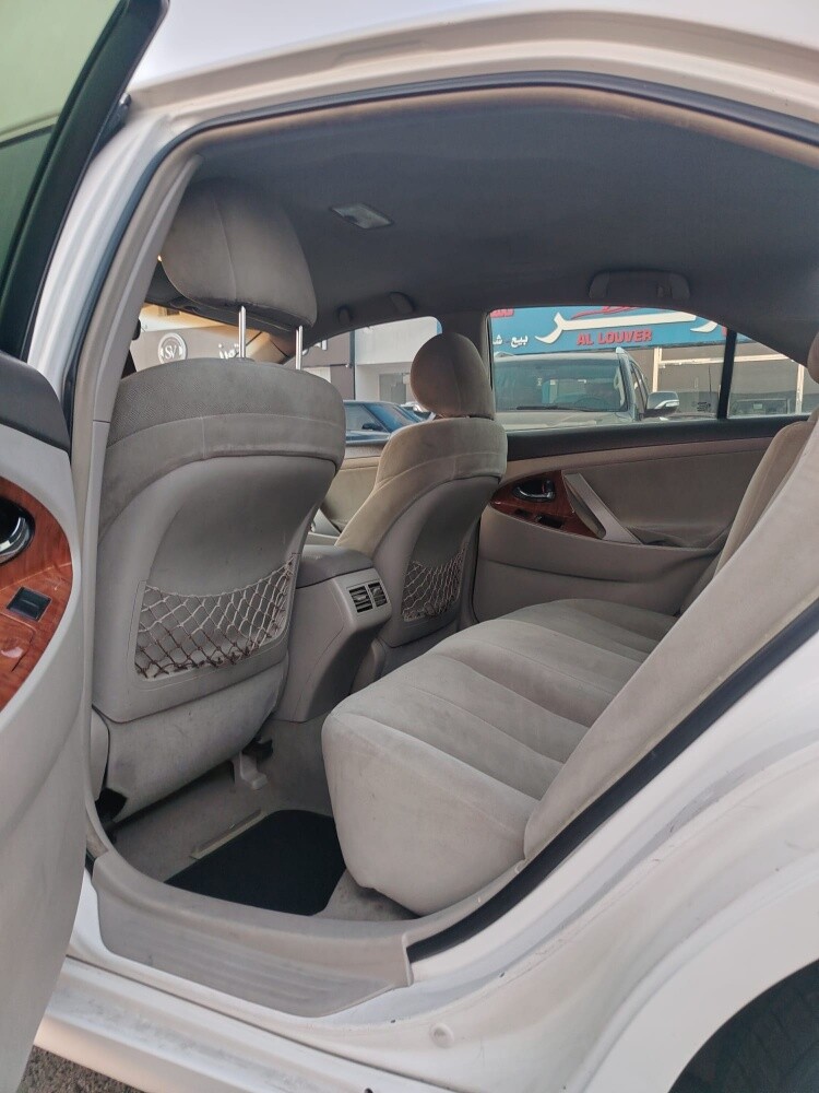 Toyota Camry GLX
Model 2008 - 12