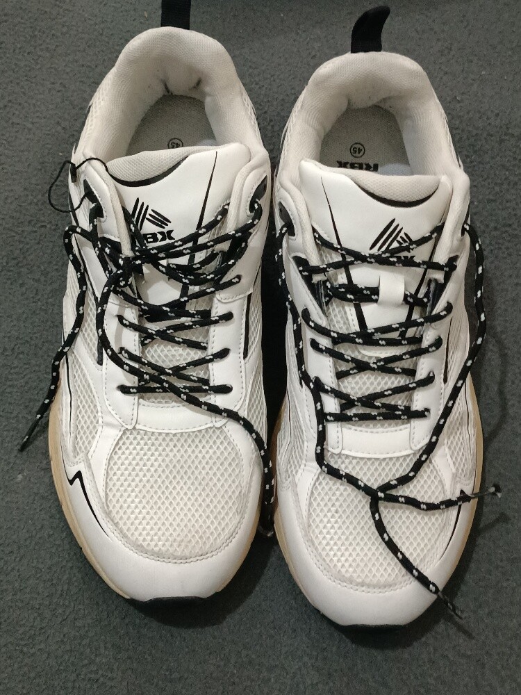 2 shoes very good condition - 2