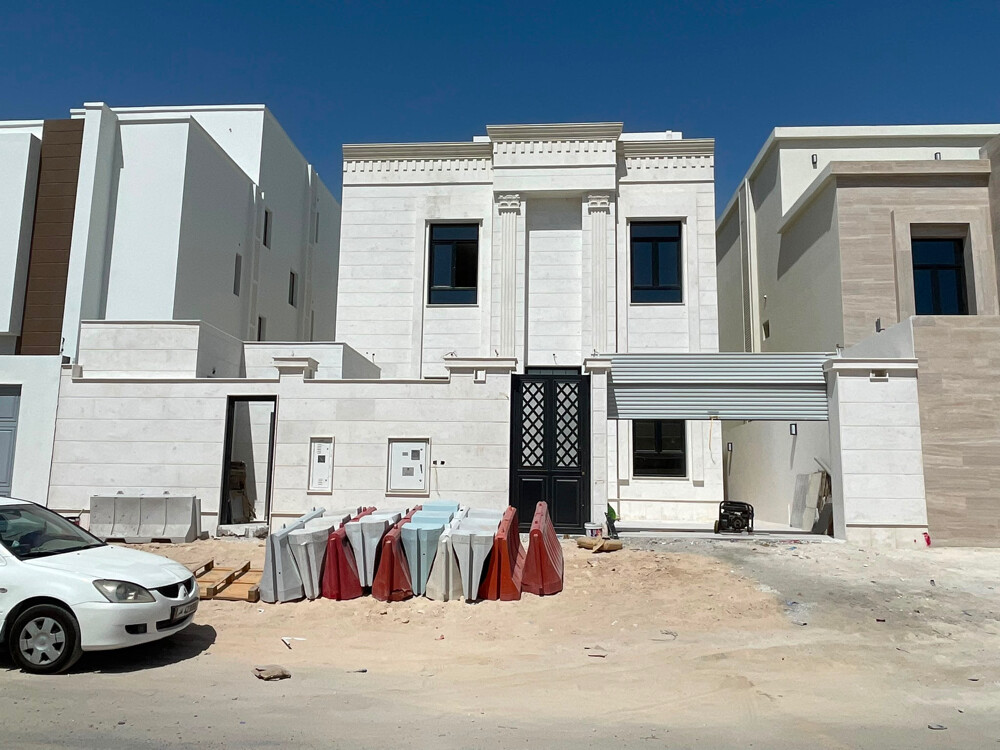 الثمامة القديمة للبيع فيلا جديدة - 1