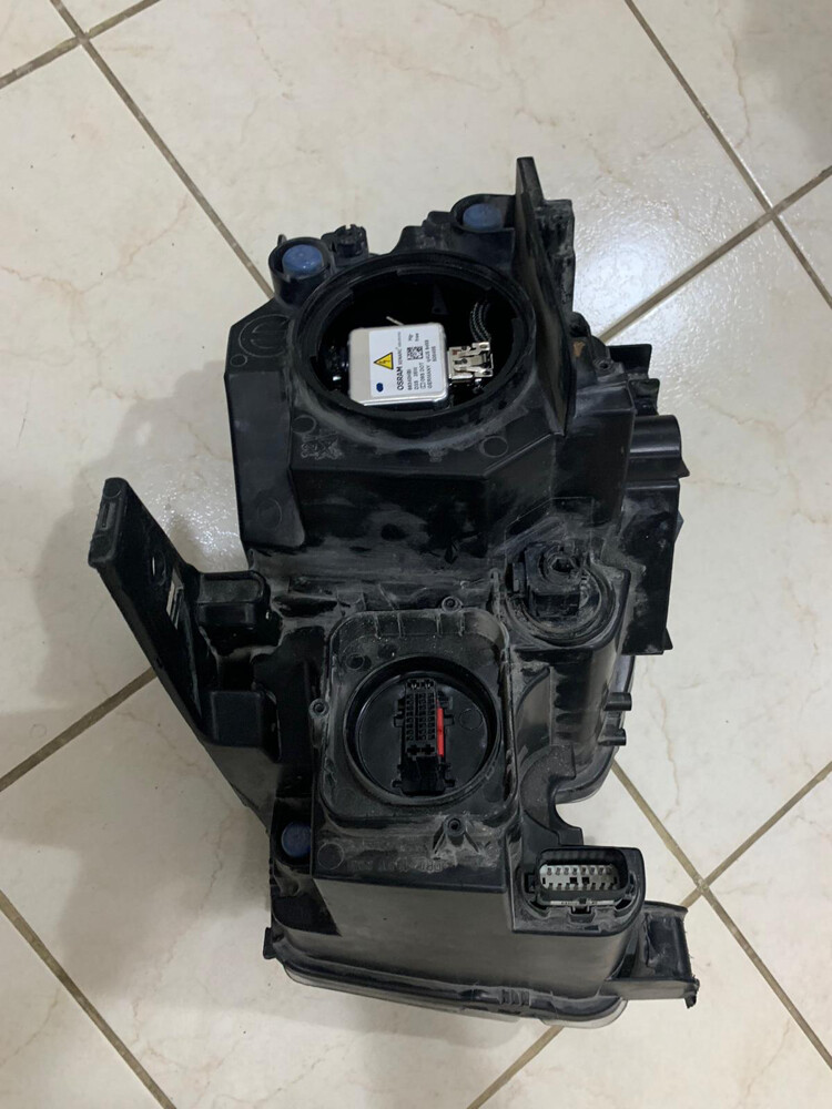 2015 Jeep SRT Right Headlight  - 2