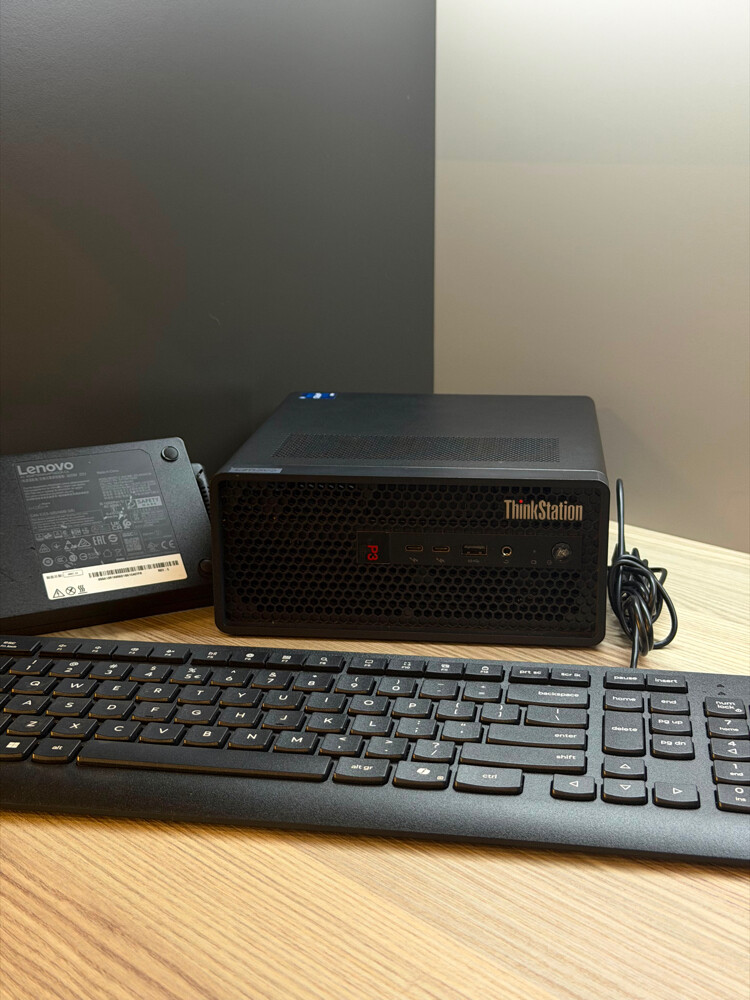 Lenovo Thinkstation P3 Ultra - 2