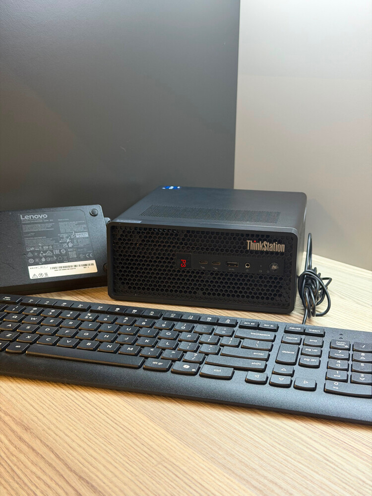 Lenovo Thinkstation P3 Ultra - 5