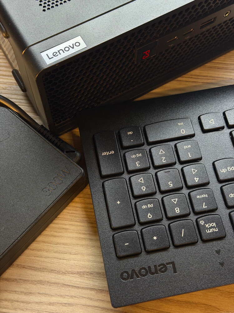 Lenovo Thinkstation P3 Ultra - 1