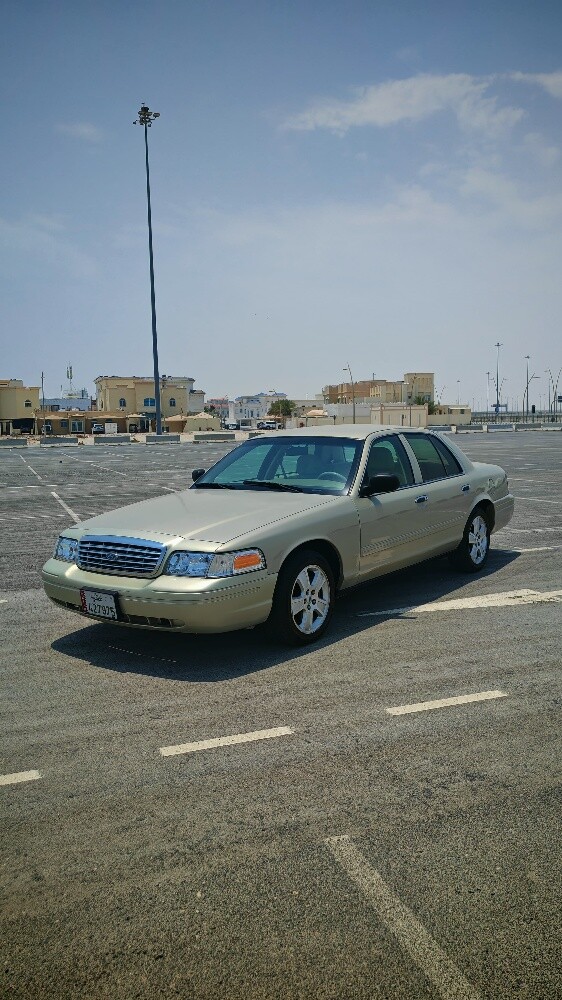 crown victoria - 1