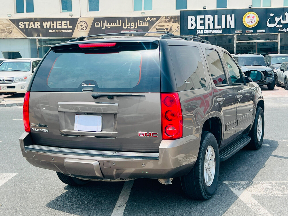 يوكن ٢٠١٢ نظيف جدا - 3