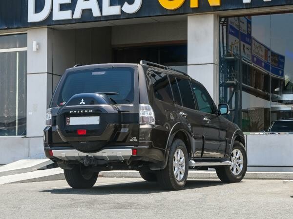 Mitsubishi Pajero GLS 2020 - 2