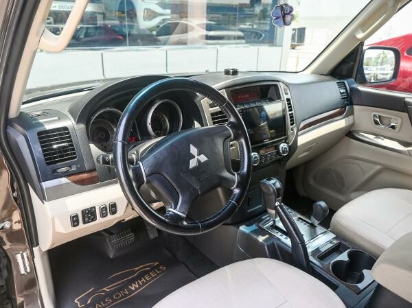 Mitsubishi Pajero GLS 2020 - 5