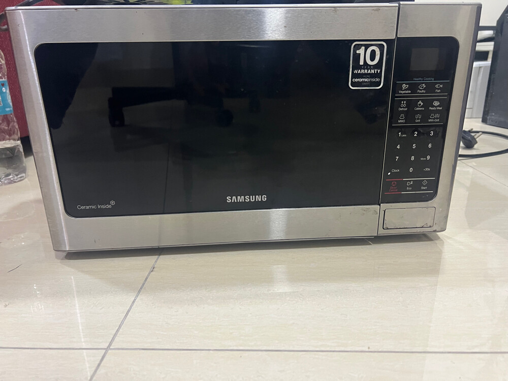 Samsung 34L Microwave with Grill - 1