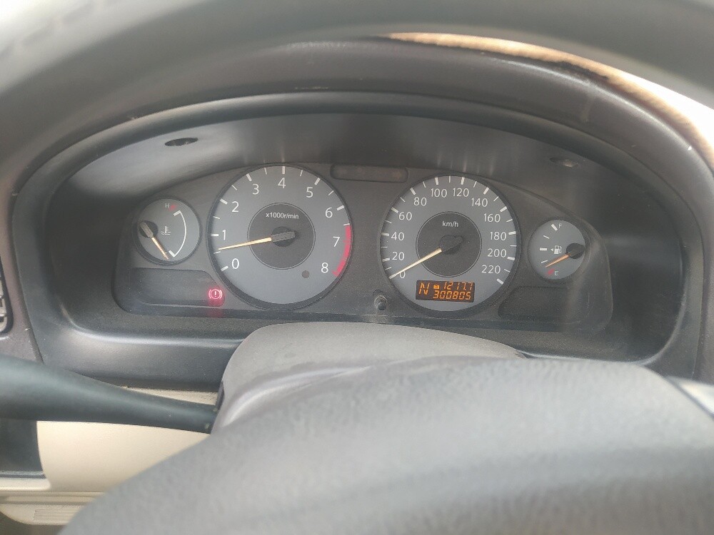 Nissan - 3