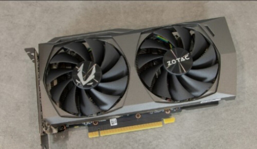 RTX 3050 8GB ZOTAC - 1