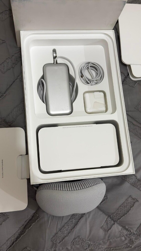 Apple vision pro - 2