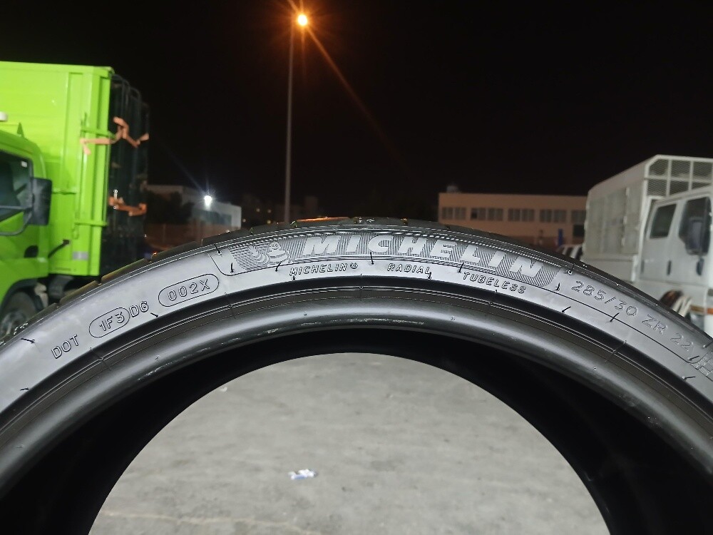 285/30/ZR22.Michelin Brand - 3