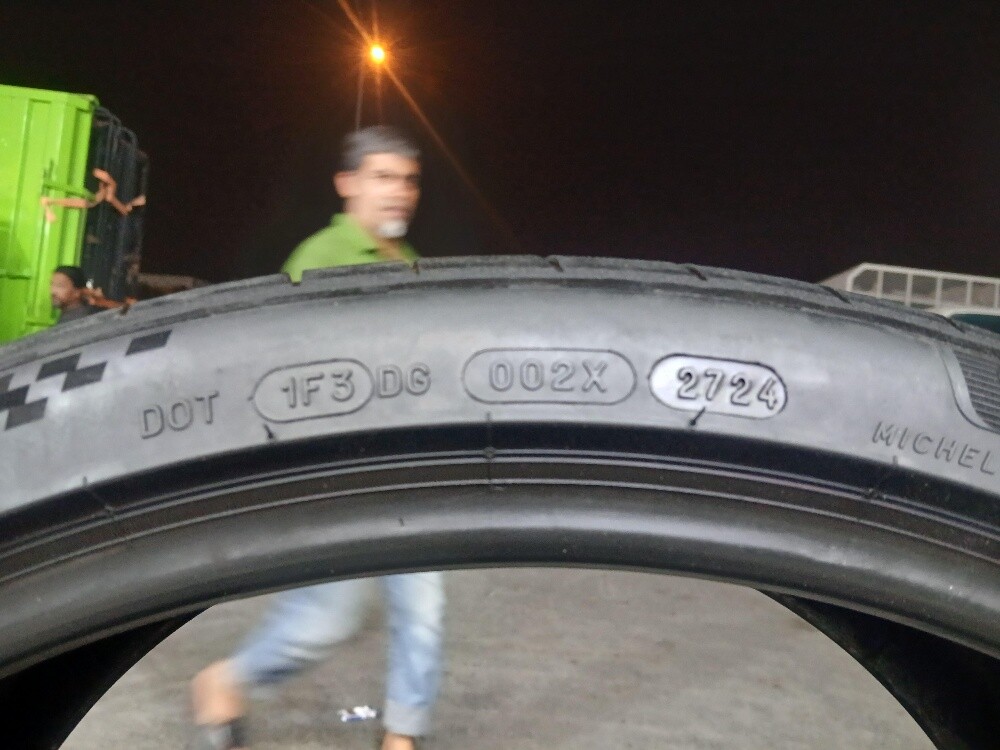 285/30/ZR22.Michelin Brand - 6