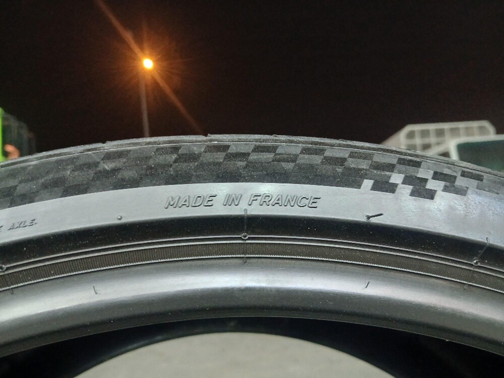 285/30/ZR22.Michelin Brand - 5