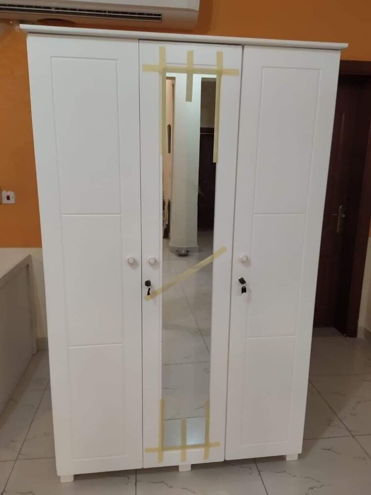 Wooden bed frame & mattress - 9
