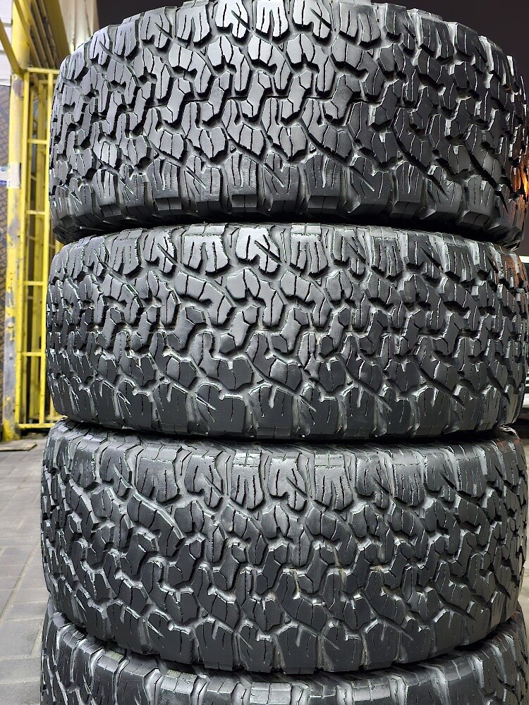 275-55-20,,, BFGOODRICH brand - 7