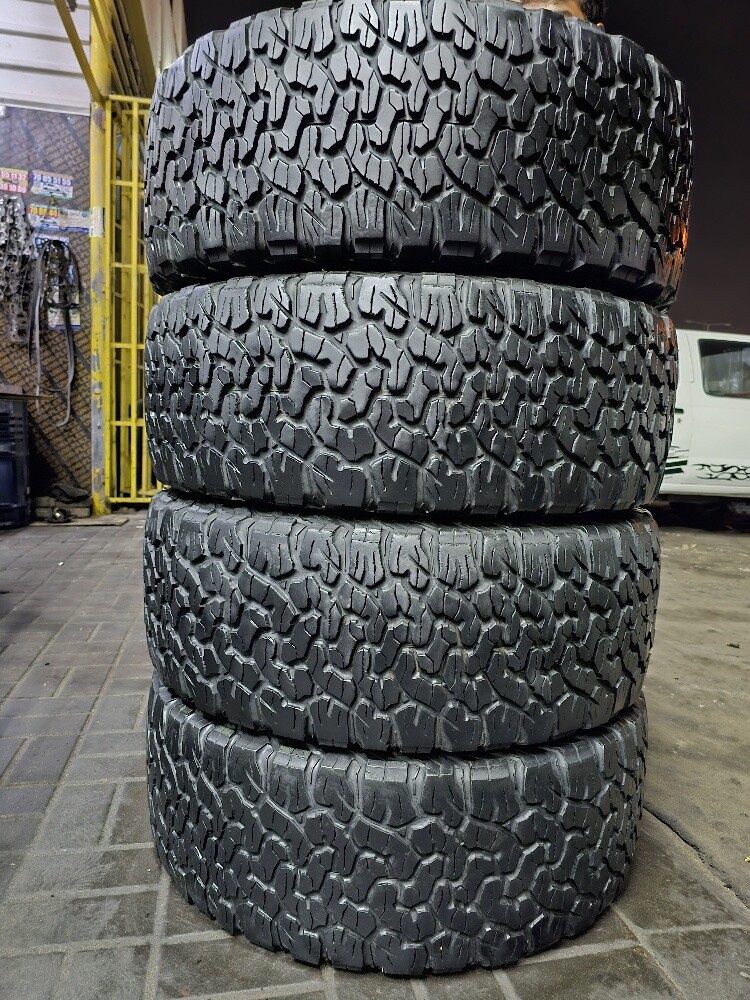 275-55-20,,, BFGOODRICH brand - 10