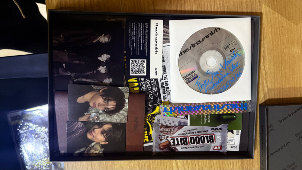 authentic kpop albums  - 12