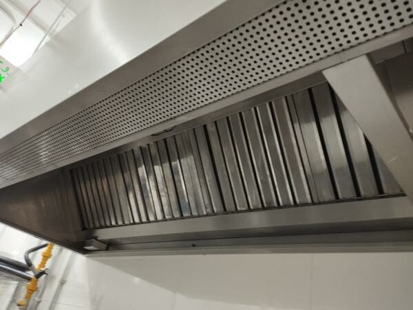 Custom made Kitchen hood & duct - 15