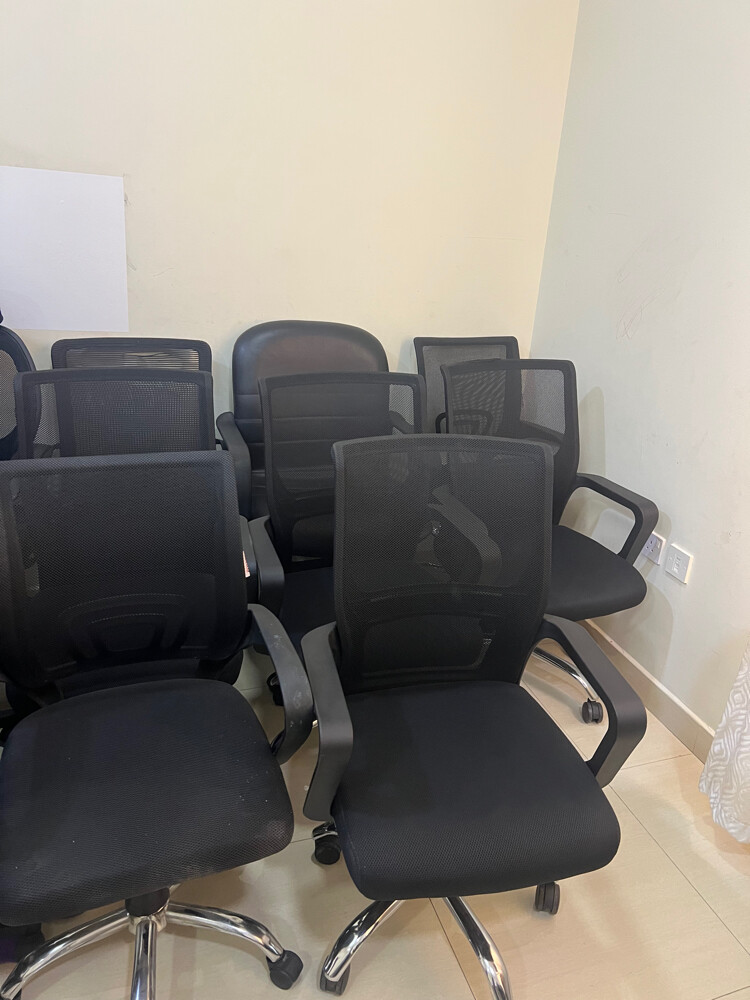 Office Chairs For Sale Rarely Used - 1