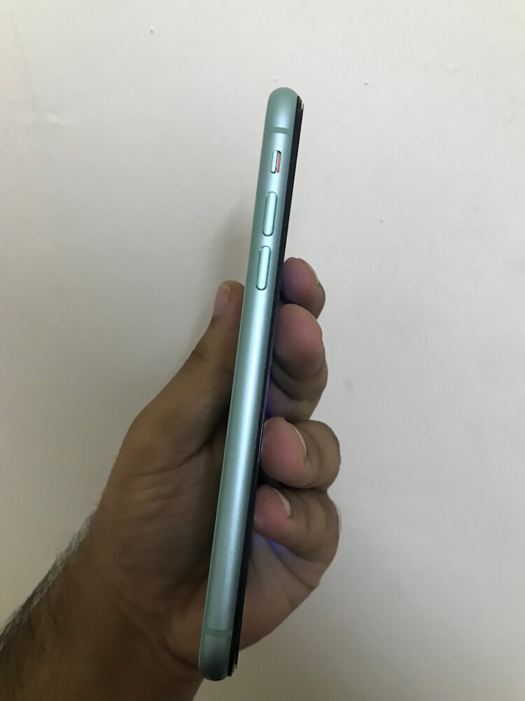iPhone 11  - 2