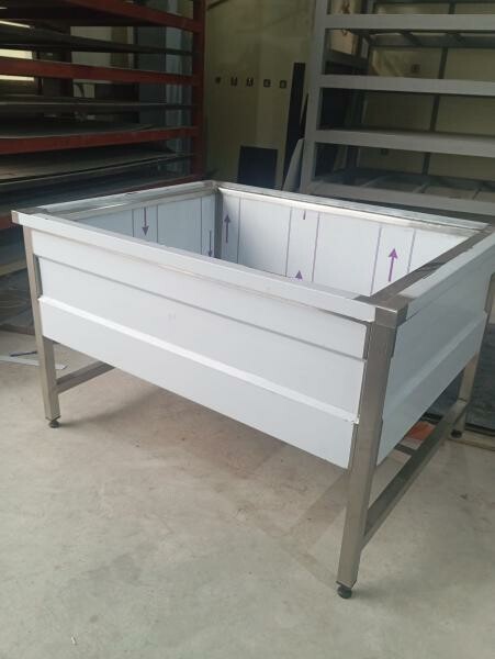 Custom made ss sink table - 4