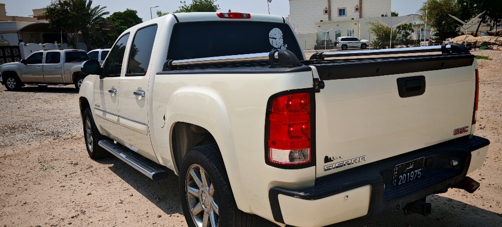 2013 GMC Sierra Denali 6.2L V8 - 3