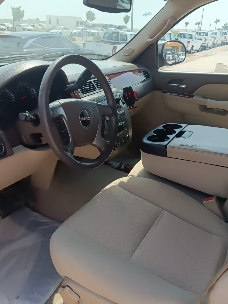 جي ام سي يوكون دبل 2013 نظيفة - 7