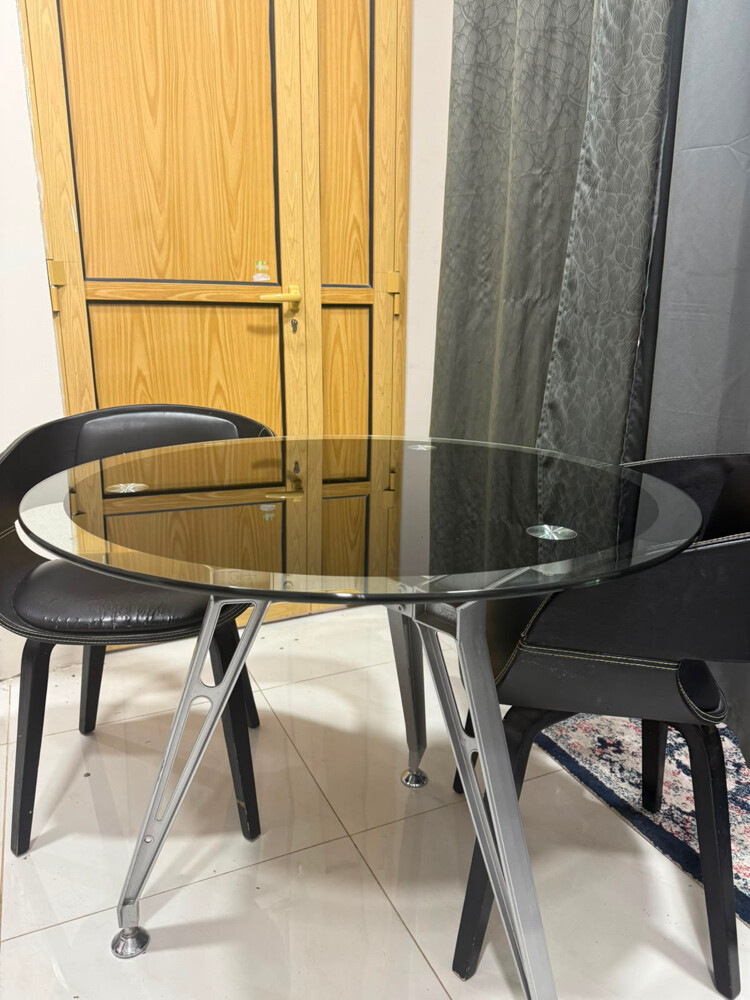 Dining table - 5
