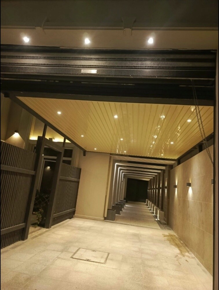 welding work car parking - 5