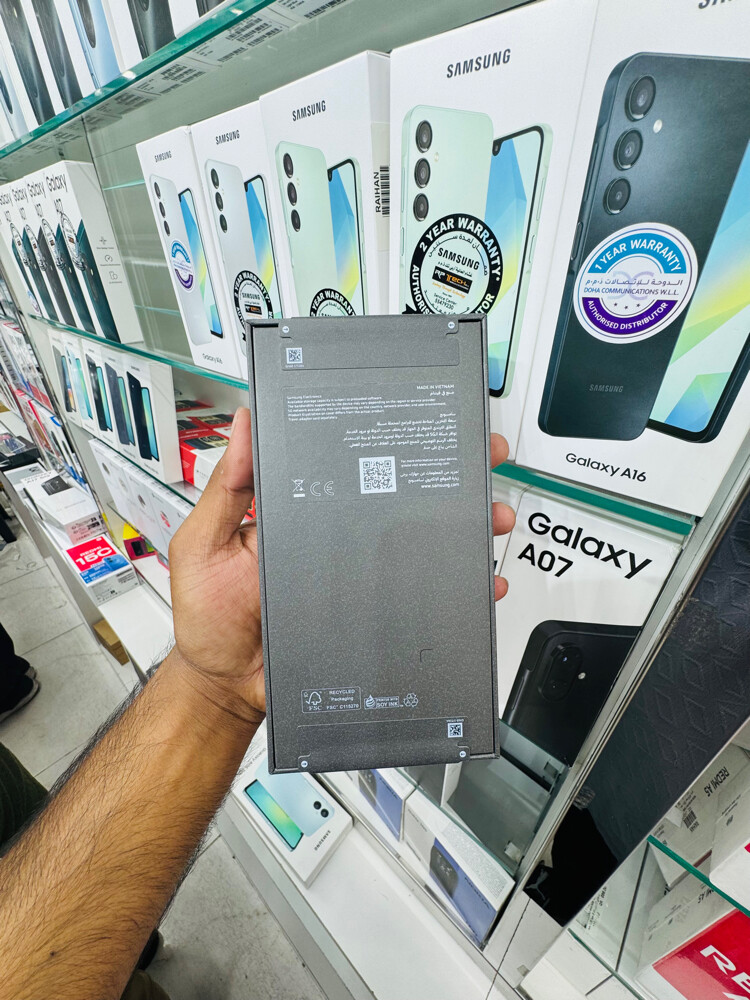 Samsung S26 Ultra (Brand New) - 3