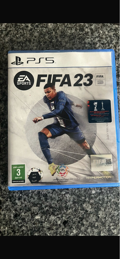 ps5 fifa 23 and 2 controllers - 4