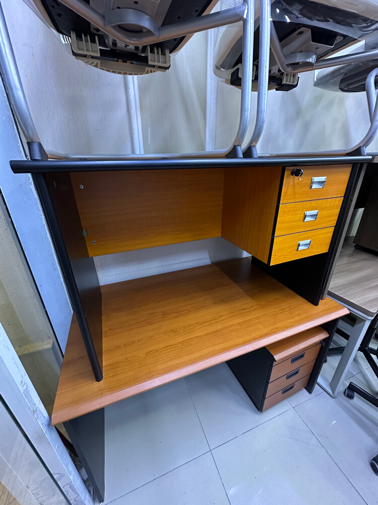 Used Office furniture sell - 19